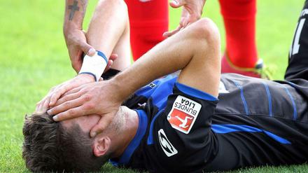Augen zu und durch: Nur noch 33 Spieltage.