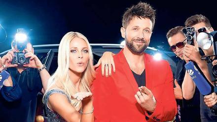 Rein ins Stargeschwätz. Julia Josten und Florian Ambrosius sollen in „Gossip“ eine Meinung zur Promiwelt liefern.