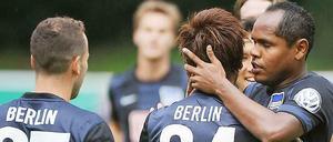 Geteiltes Leid. Nach Genki Haraguchi (Mitte) fällt aus Ronny bei Hertha aus.