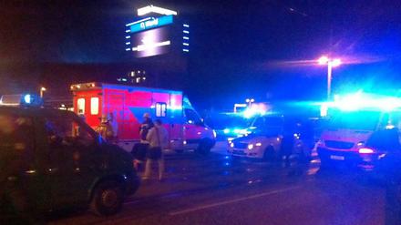 Die Warschauer Brücke nach dem Unfall.