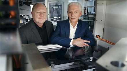 Stefan Jonas (links) und Lutz Redmann produzieren in Berlin Maschinen.                               