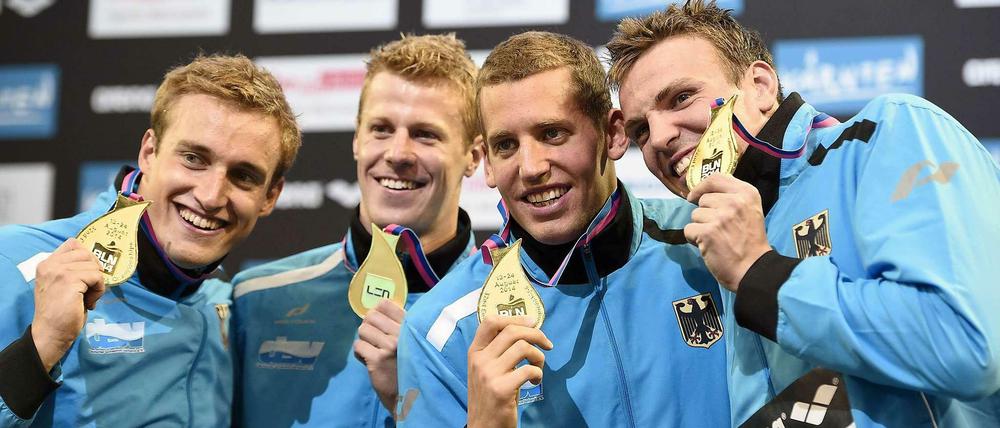 Die Goldjungs: Paul Biedermann, Yannick Lebherz, Clemens Rapp und Robin Backhaus (von rechts nach links).