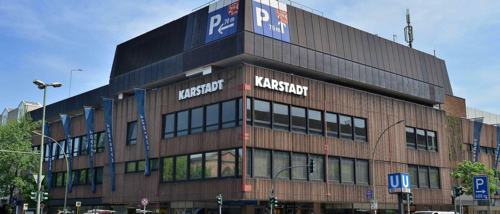 Blick aufs Karstadt-Kaufhaus in der Müllerstraße in Berlin-Wedding.