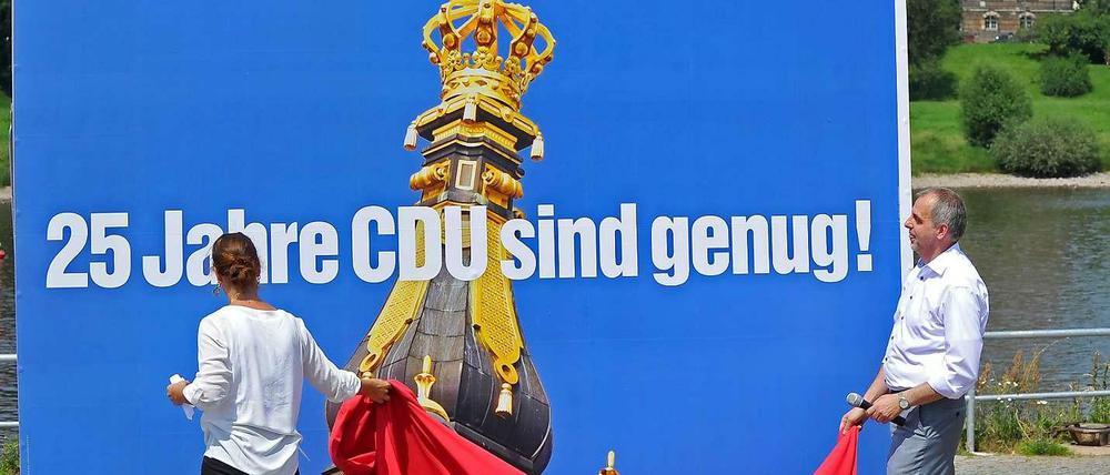 Die Linke in Sachsen hat's gern plakativ. Doch bei der Formulierung der Wahlprogramme hapert es offenbar mächtig.