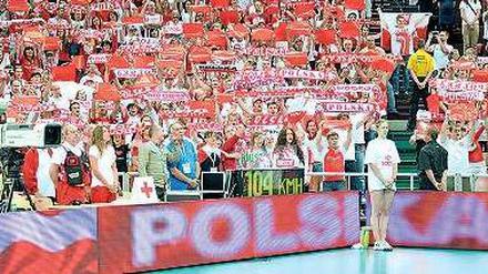 Da schlagen viele auf. Volleyballspiele der Nationalmannschaft sind in Polen große Ereignisse, besonders in Kattowitz. 