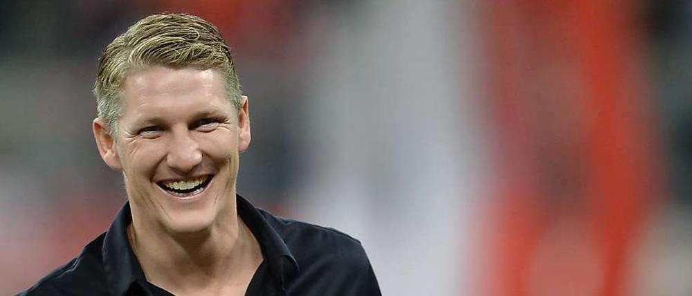 Gibt es mehr Blumen für ihn? Bastian Schweinsteiger.