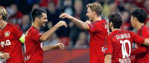 Da kann man sich schon mal freuen. Stefan Kießling (Bildmitte) trifft gegen Kopenhagen zweimal.