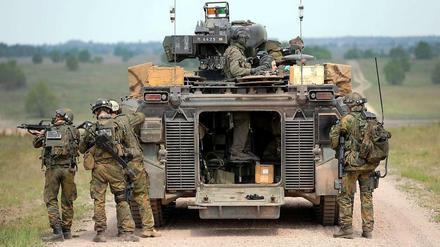 Die ersten Bundeswehrsoldaten sind im Nordirak eingetroffen.