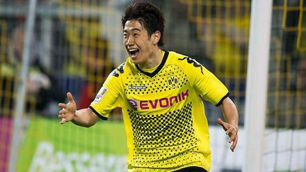 Bei Borussia Dortmund erzielte Kagawa zwischen 2010 und 2012 in 49 Bundesligaspielen 21 Tore und gewann zweimal die deutsche Meisterschaft.