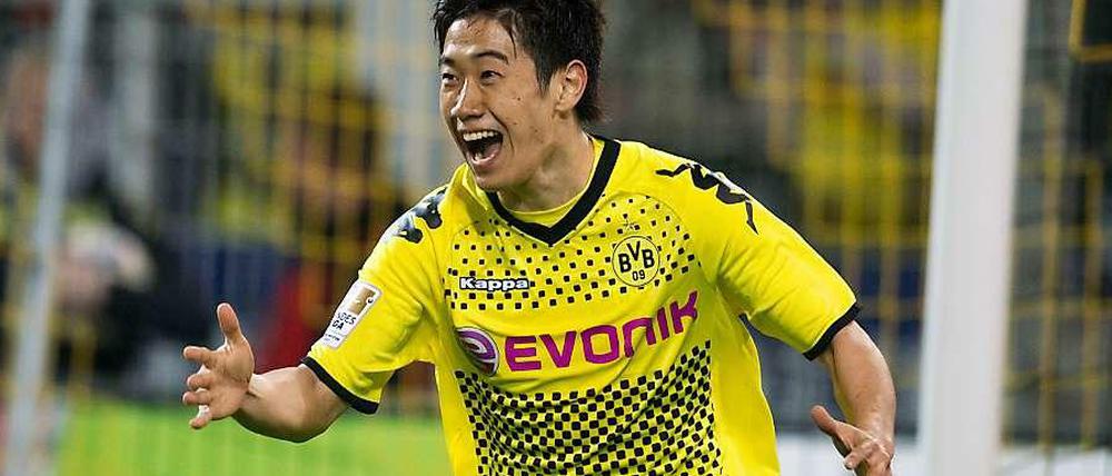 Bei Borussia Dortmund erzielte Kagawa zwischen 2010 und 2012 in 49 Bundesligaspielen 21 Tore und gewann zweimal die deutsche Meisterschaft.