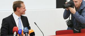 Der Machtkampf war eröffnet - und von Anfang an standen die Chancen Müllers gegen seine Mitbewerber Raed Saleh und Jan Stöß gut.