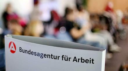 Im August suchten mehr Menschen einen Job als im Juli.