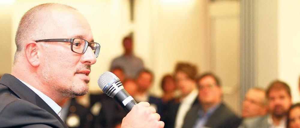 Dieser Mann möchte Berlin regieren. Jan Stöß, 41, tritt an um Klaus Wowereit zu beerben. Beim Tagesspiegel erzählte er jetzt von seinen Plänen.