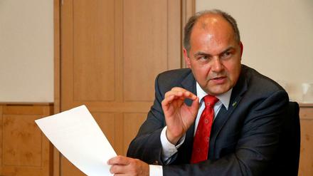 Agrarminister Christian Schmidt (CSU) sieht in erster Linie die Regierung in der Frage der Waffenlieferungen in der Verantwortung.