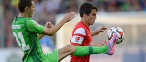 Gladbachs Branimir Hrgota gegen Mainz' Marc-Oliver Kempf: Viel Krampf im Spiel.