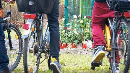 Entsetzen in Eichwalde. Unmittelbar nach der Tat war die Gemeinde im Berliner Umland schockiert. Auch mit dem Prozessbeginn schwindet die Fassungslosigkeit nicht.