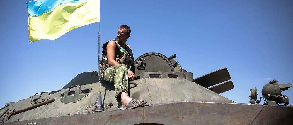 Unions-Fraktionsvize Schockenhoff fordert, Schutzwesten in die Ukraine zu liefern.