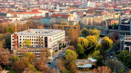 Mitten in Berlin: Vom Halleschen Ufer aus treibt die Berlinovo ihre "Zwiebelstrategie" voran. 