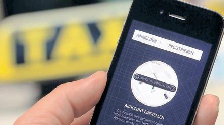 Weiter online. Der US-Dienst Uber will trotz des gerichtlichen Verbots weiterhin Privatleute als Fahrer vermitteln. 