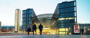 Wegen eines Kabeldiebstahls in Teltow kommt es im Zugverkehr von und nach Berlin zu Verspätungen. Besonders betroffen ist der Hauptbahnhof.