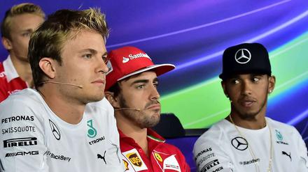 Nico Rosberg (l.) und Lewis Hamilton (ganz rechts).