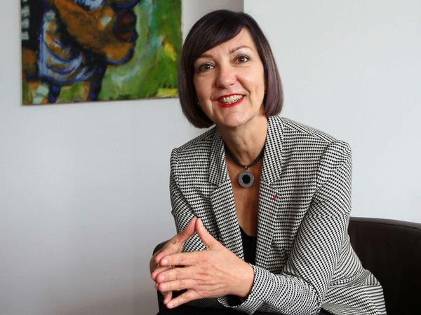 Alles im Blick. Andrea Grebe, 53, ist Chefin der Vivantes-Geschäftsführung. In den landeseigenen Kliniken wird jeder dritte Berliner Krankenhauspatient versorgt.