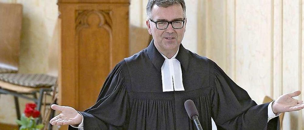 Ab Montag ist er der erste hauptamtliche evangelische Militärbischof: Sigurd Rink (53). 