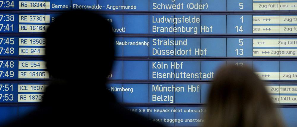 Bahnreisende haben bei Verspätung oder Zugausfall das Recht auf Entschädigung.