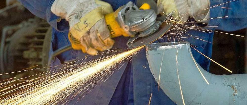 Viel zu tun. Die deutsche Industrie hat deutlich mehr Bestellungen, als Ökonomen erwartet hatten.