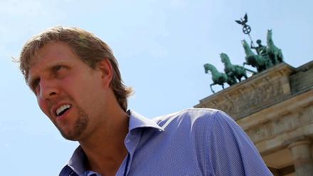 Kommt er 2015 wieder nach Berlin? Dirk Nowitzki könnte anlässlich der EM ein Comeback in der Nationalmannschaft geben.