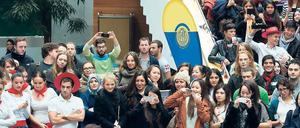 Bunte Mischung. In den kommenden Jahren will die EU den Anteil der Erasmus-Studierenden verdoppeln. An deutschen Unis bleiben derzeit oft Plätze frei. Im Bild Studierende beim „International Day“ an der Viadrina-Universität in Frankfurt (Oder).