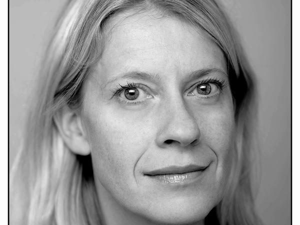 Die Schauspielerin Caroline Peters ist vom 9. September an wieder mit "Mord mit Aussicht" in der ARD auf Sendung.