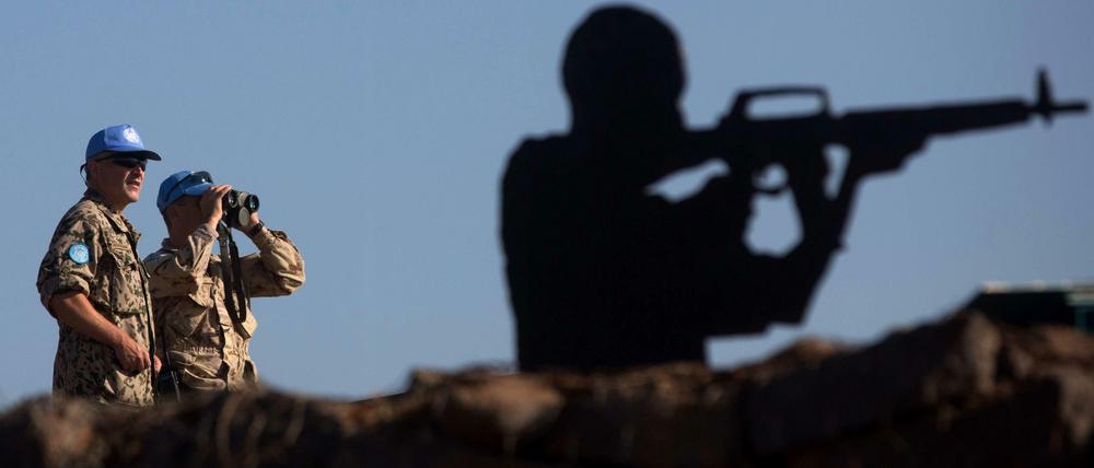 UN-Friedenstruppen sind zuletzt bei den Golan-Höhen zwischen die Fronten geraten. Dort überwachen sie den brüchigen Frieden zwischen Israel und Syrien.