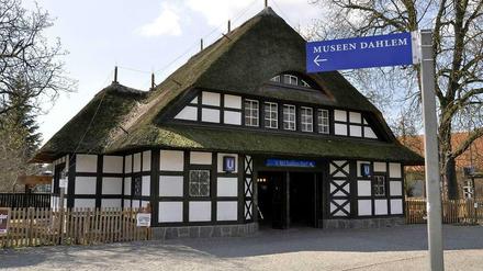 U-Bhf Dahlem Dorf