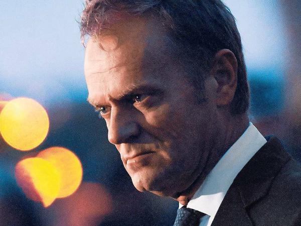 Amtlich. Donald Tusk ist ab dem 1. Dezember der neue EU-Ratspräsident. In Polen wurde er bereits mit Willy Brandt und John F. Kennedy verglichen.