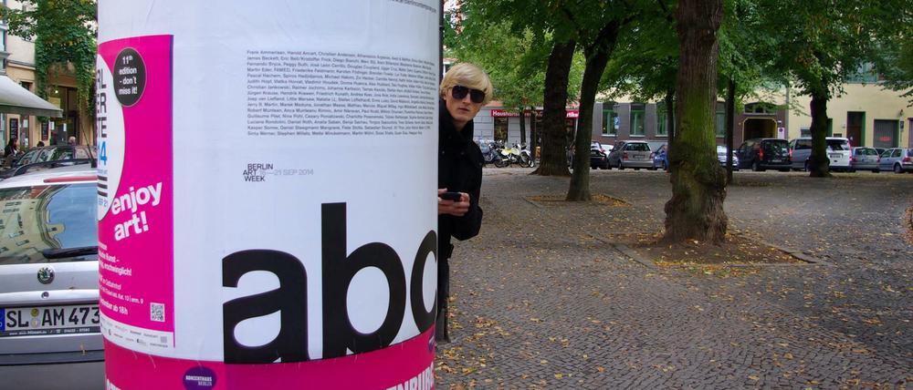 Unsichtbar. Unser Jugendblog-Autor Max Deibert, 19, möchte sich lieber verstecken - und schaltet die GPS-Funktion seines Telefons aus.