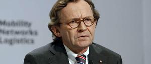 Bahn-Personalvorstand Ulrich Weber: "So geht das Tarifgeschäft nicht"