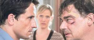 Das „Monster“ im eigenen Haus. Robert (Oliver Mommsen, links) wünscht sich seinen Halbbruder Georg (Martin Feifel) weit weg. 