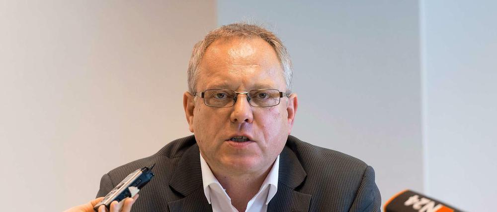 Bedroht. Seit der Räumung der Gerhart-Hauptmann-Schule ist Baustadtrat Hans Panhoff ins Visier der Linksextremisten geraten.