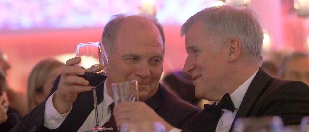 Uli Hoeneß im Gespräch mit Horst Seehofer.