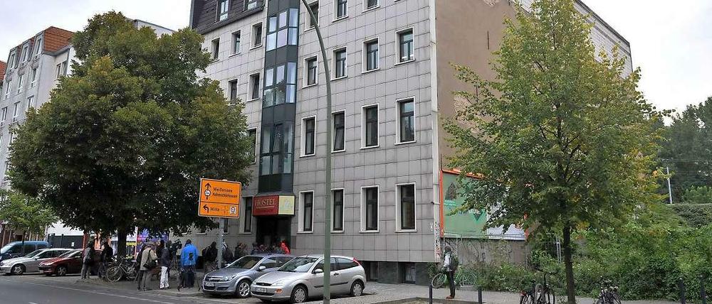 In diesem Hostel in der Gürtelstraße in Friedrichshain sind Flüchtlinge untergebracht.