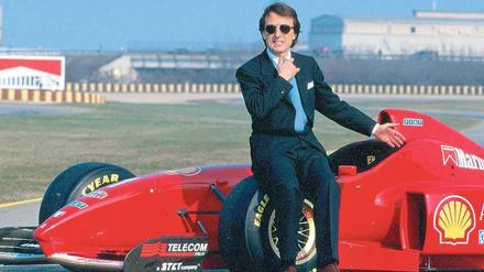 Bella figura. Luca di Montezemolo sonnt sich 1996 auf einem hauseigenen Boliden. 