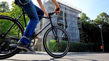 Abgefahren. Jetzt soll das Max-Planck-Gymnasiun in Mitte doch weitermachen. Der Bezirk muss die Einsparungen andernorts erbringen.