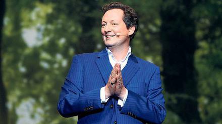Wie machen Sie das, Herr von Hirschhausen? Der Kabarettist in der Show „Wunderheiler“ in der Waldbühne. 