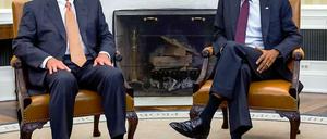 US-Präsident Barack Obama (r.) mit dem Sprecher des Repräsentantenhauses, John Boehner, beim Treffen mit führenden Kongressmitgliedern am Dienstagabend.