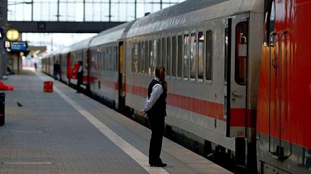 Zugtickets im Fernverkehr sind in den vergangenen Jahren regelmäßig teurer geworden. Dieses Jahr soll es eine Ausnahme geben. 