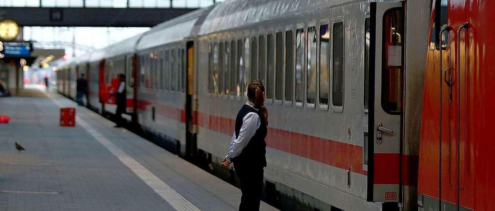 Zugtickets im Fernverkehr sind in den vergangenen Jahren regelmäßig teurer geworden. Dieses Jahr soll es eine Ausnahme geben. 