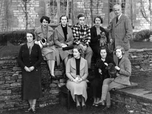 Die Mitfords 1935