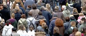 Es wird eng - vergangenes Jahr ist Berlin um die Einwohnerzahl einer Kleinstadt gewachsen.