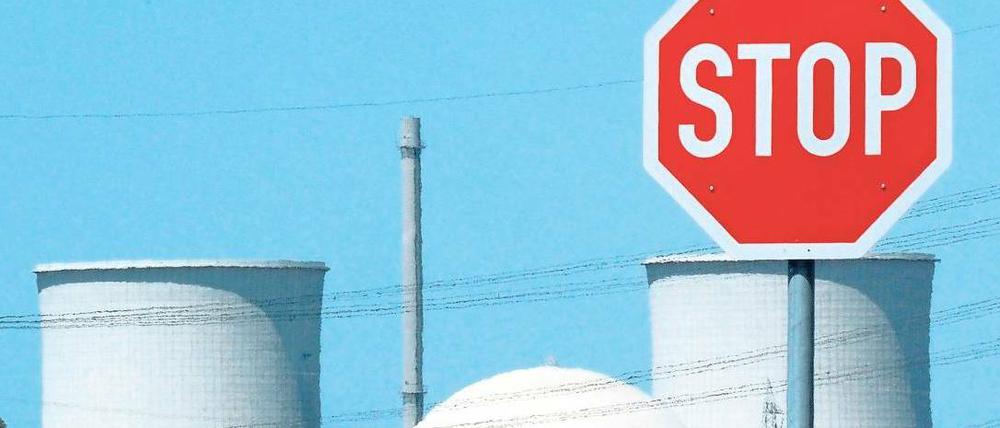 Vorschnell gestoppt: RWE hat inzwischen erfolgreich gegen die Stilllegung des Atomkraftwerks Biblis geklagt. Nun geht es um Schadensersatz. 